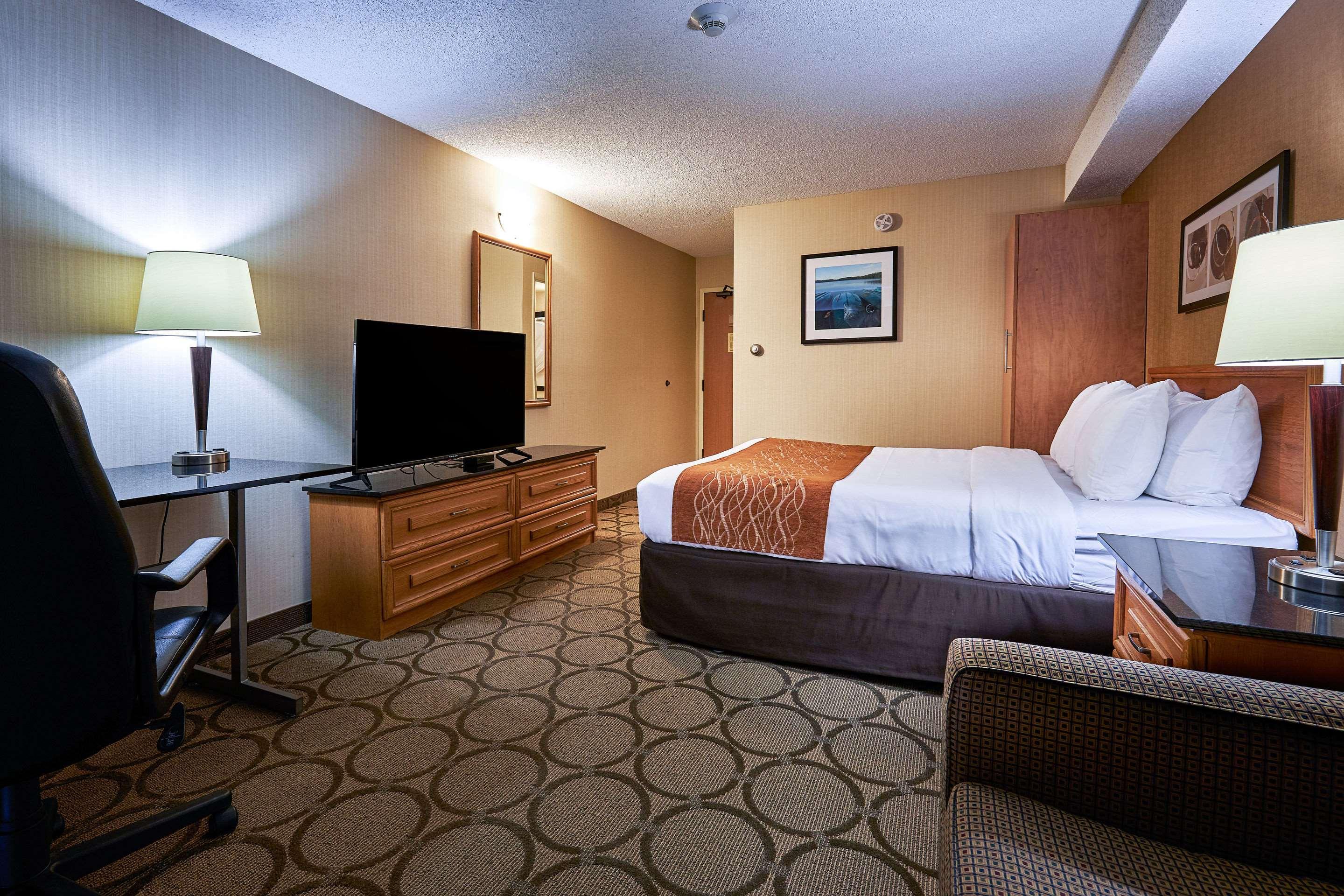Comfort Inn Rouyn Zewnętrze zdjęcie